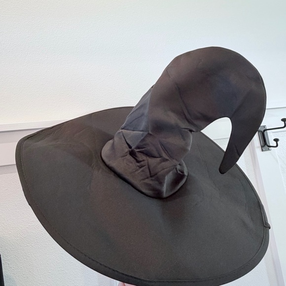 Adult Spirit Halloween Purple Witch Costume + EXTRA ACCESSORIES FOR COSTUME - Picture 4 of 16